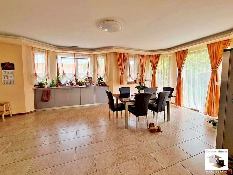 Продава се Къща в с. Шемшево, Област Велико Търново - 250 кв.м за 2240 €/кв.м - Снимка #2