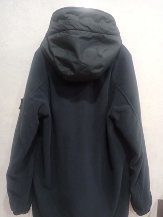 Продам куртку осеннюю