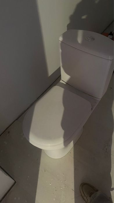 Продам ванну и унитаз