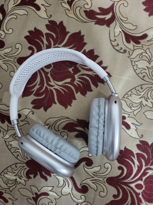 Продам новый наушник