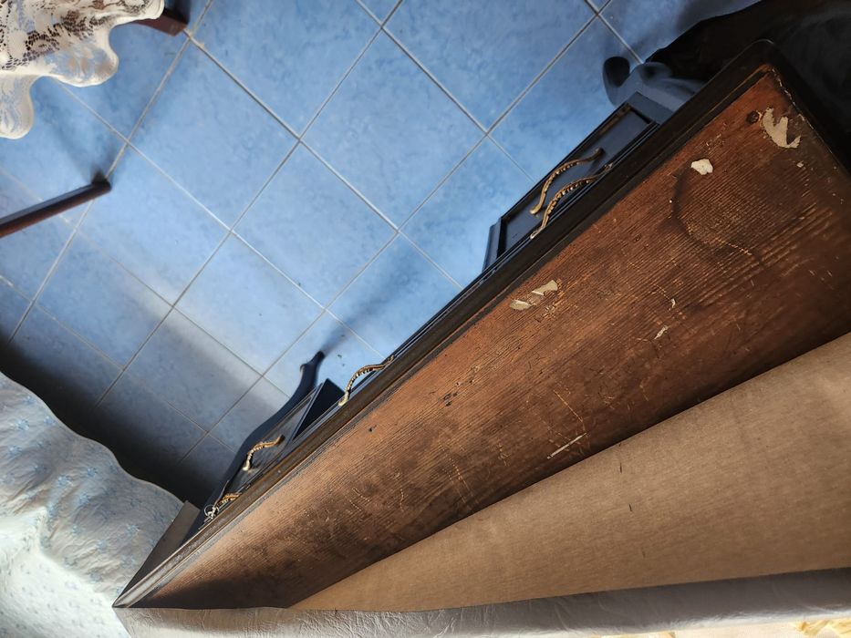 Vând birou vechi vintage