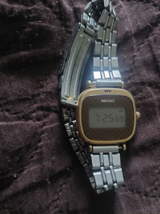 Ceas seiko dama. Model rar !!