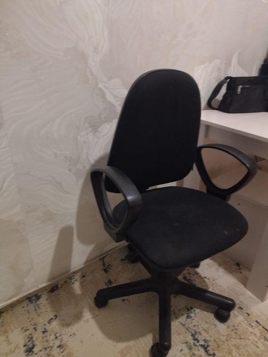 Стулья 4 шт,  4500