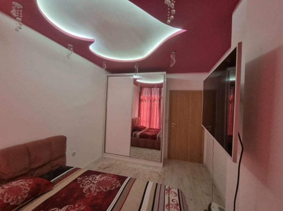 Дава се под наем Тристаен апартамент в София, Студентски град - 80 кв.м за 750 € - Снимка #3