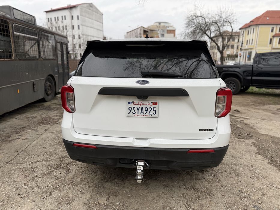 2020 Ford Explorer hybrid 33500€