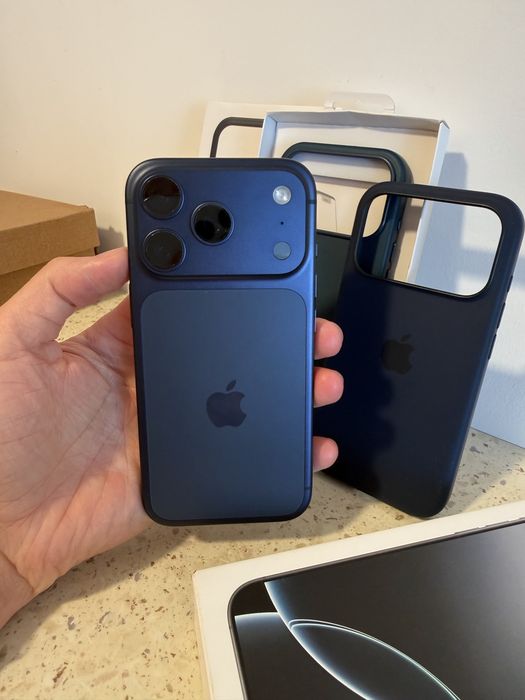 iPhone 17 Pro 5G, 256GB, Deep Blue