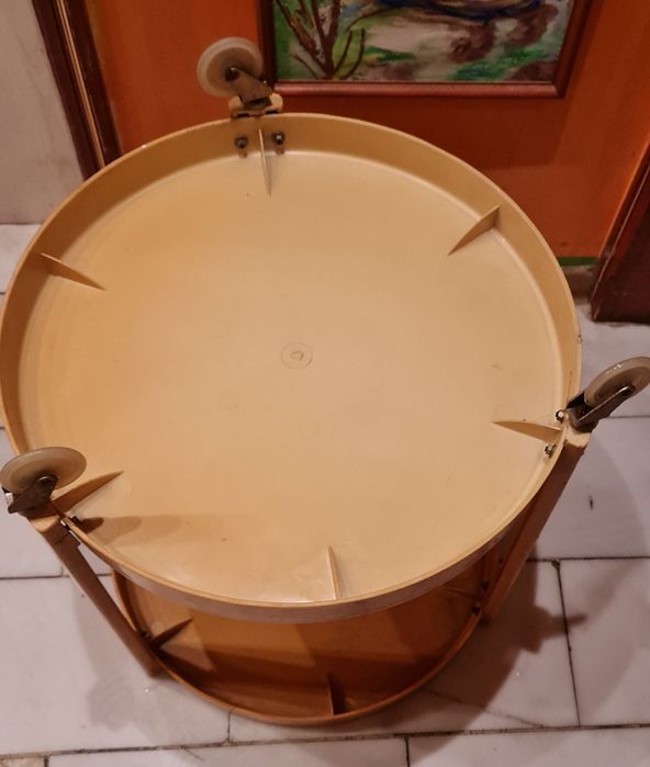 ретро бар масичка ГДР