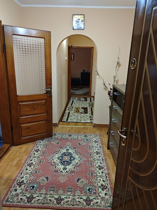 Persoana fizica- vanzare apartament 4 camere