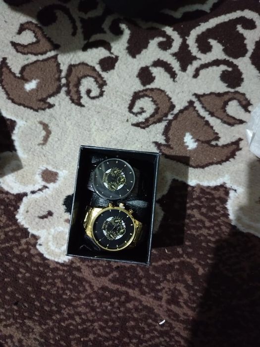 Продам набор часов за 8000