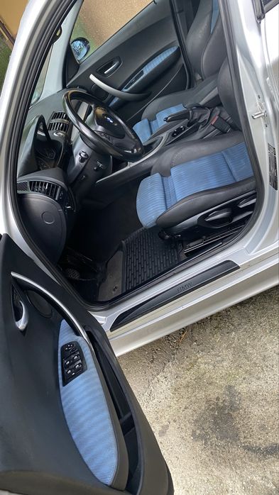 Vand bmw seria 1 120D 163 cai 2006