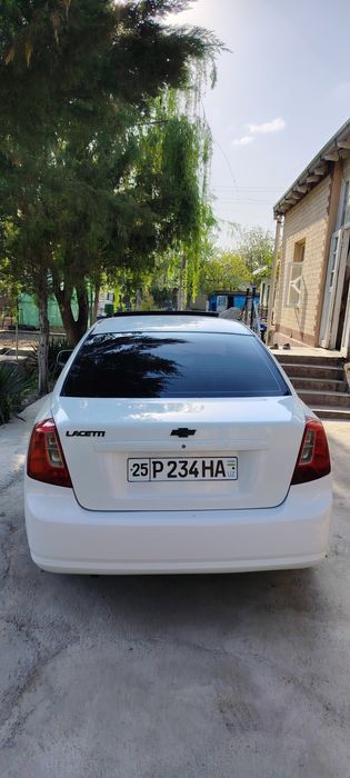 Lasetti jentra qilingan sotiladi