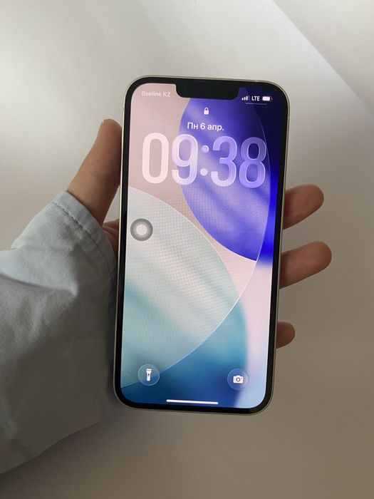 Iphone 13 white 128 GB