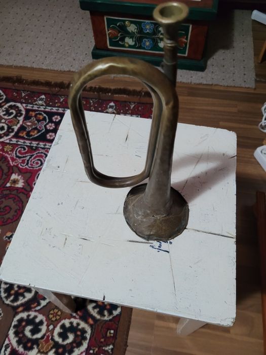 Lot de o trompeta și o goarna