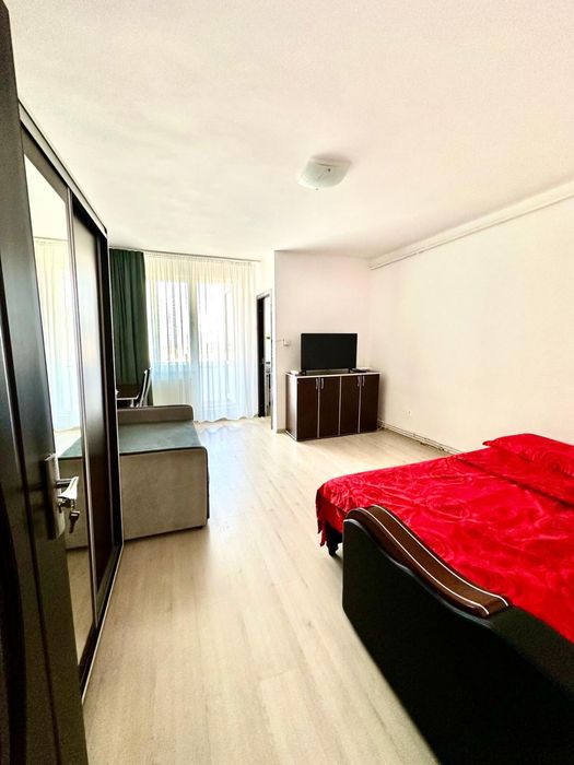 Inchiriez Garsoniera in Tractorul,Pet Friendly