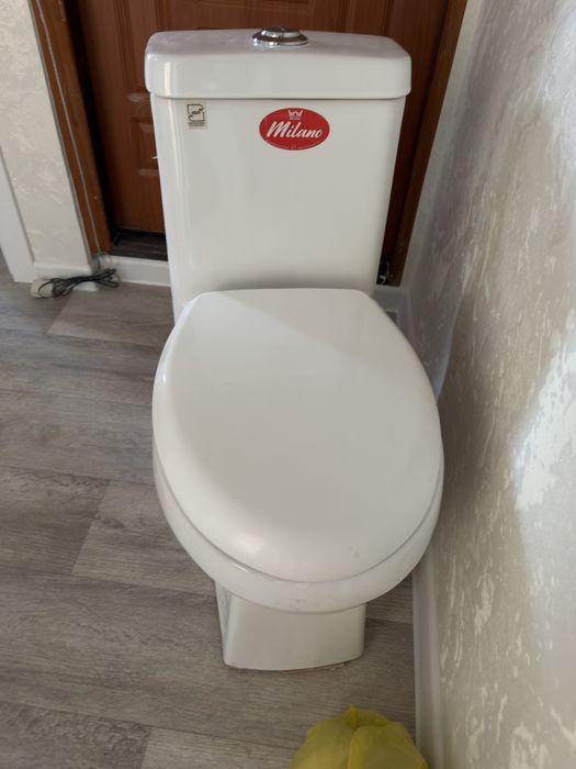 Продам унитаз Milano