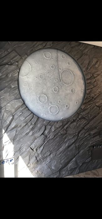 Барельеф. Скала. Скульптор