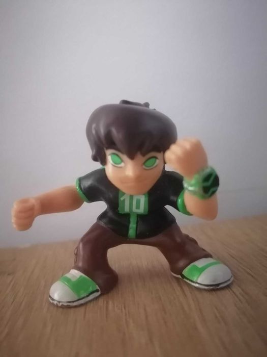 Бен  10  фигурки