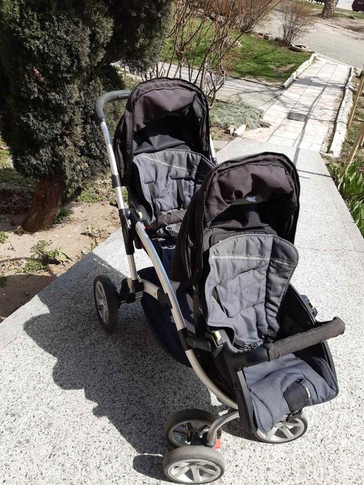 Детска количка за близнаци