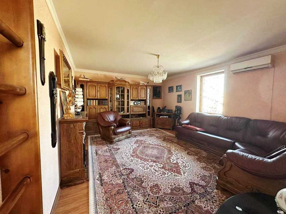 Под бизнес, офис, учеб центр, детсад. Ор-р: Азербайджан ценр, аэропорт