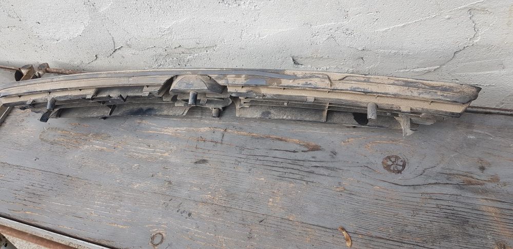 Grila Masca Capota Radiator Opel Astra G 90587100