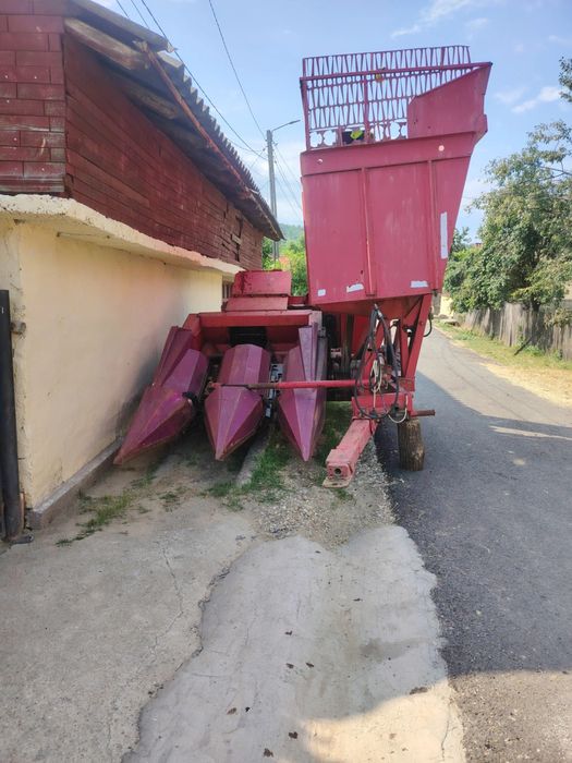 Vând culegatoare porumb zamaj222