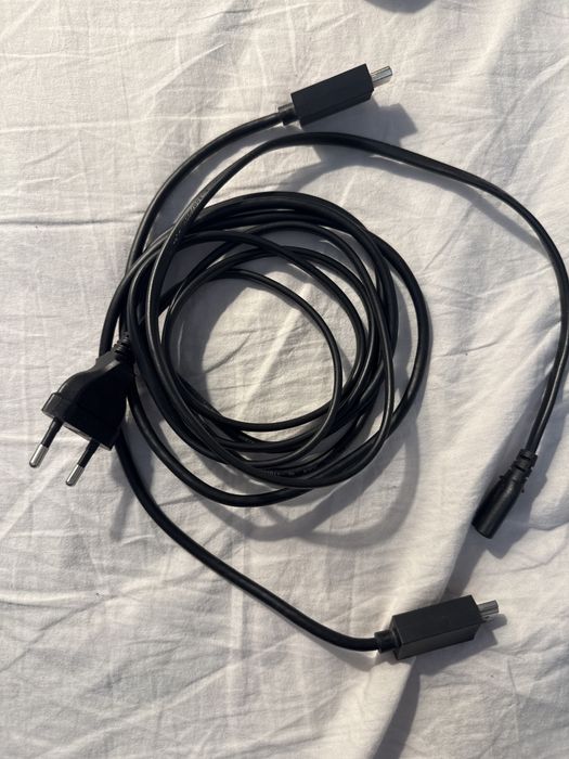 PS5 Digital Disk Edition + Maneta Roz + Husa