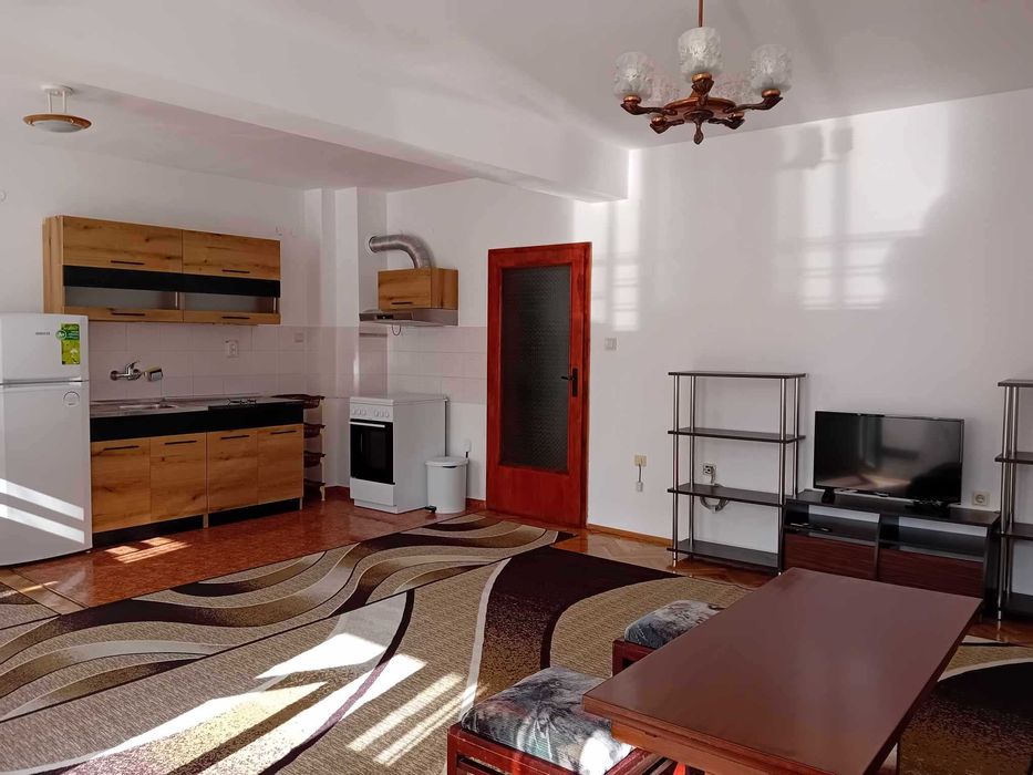 Дава се под наем Тристаен апартамент в София, Манастирски ливади - 110 кв.м за 714 € - Снимка #2