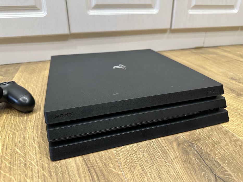 Playstation 4 pro 1TB