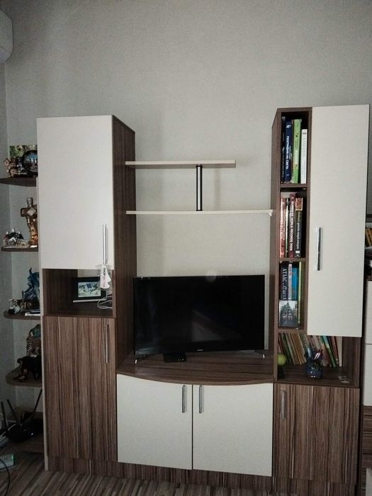 Продавам секция поръчкова
