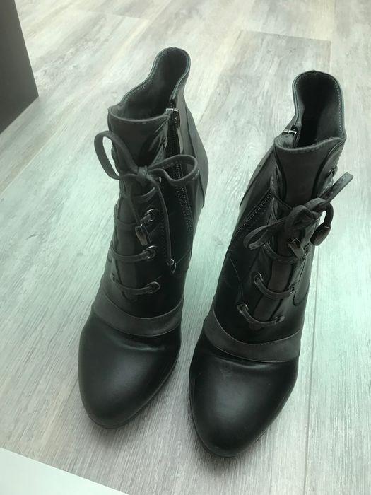 Дамски елегантни боти