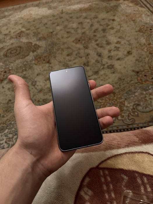 Pixel 8 серый в идеальном состоянии