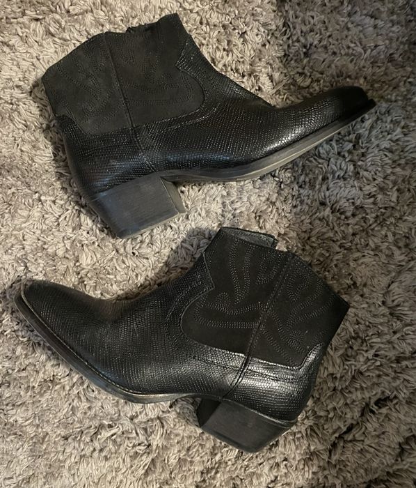 Дамски боти от естествена кожа