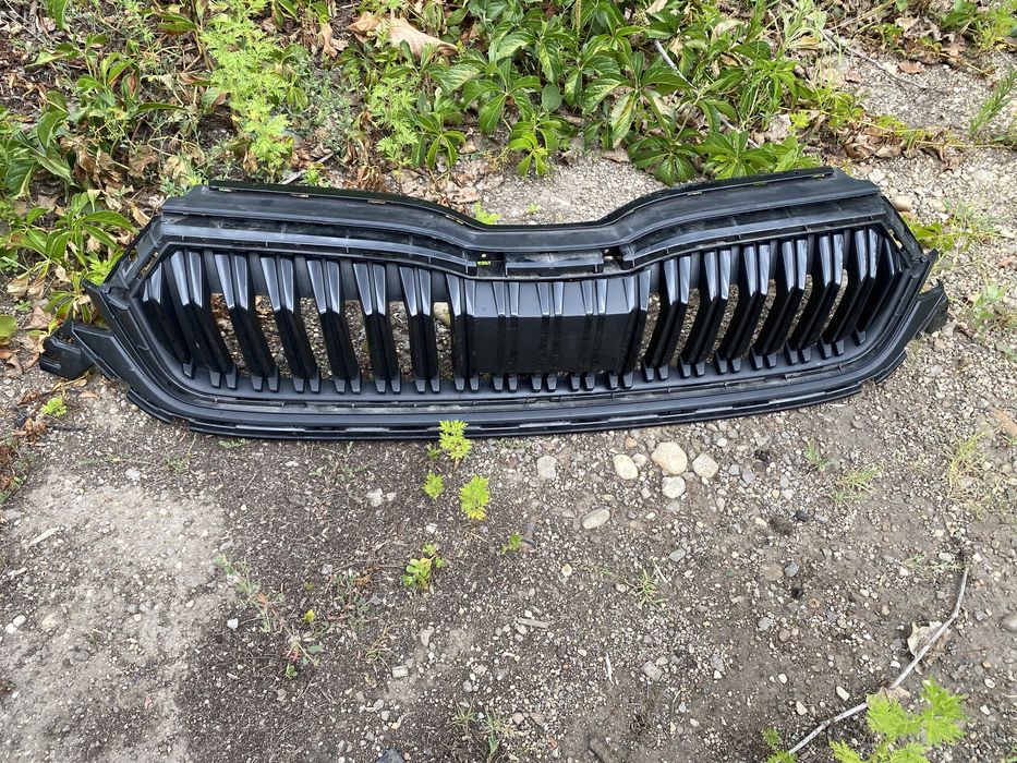 Grila Skoda Octavia 4 facelift 2024 , 2025 grila radiator bara fata