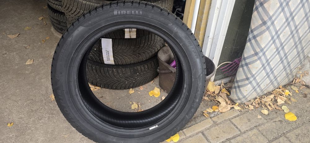 225 50 18 Pirelli WSZ3 AO