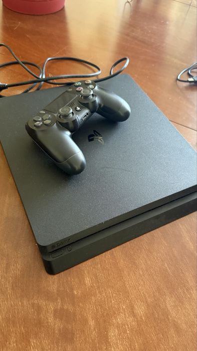 Sony Playstation 4 Slim