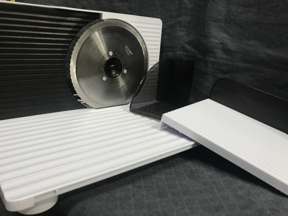 Универсална резачка Severin