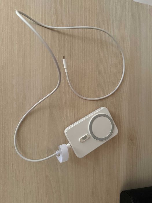 Външна Батерия JOYROOM JR-W020 с MagSafe (JR-W020)