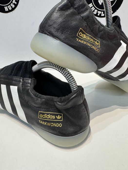 Маратонки ADIDAS TAEKWONDO .Номер 37.5