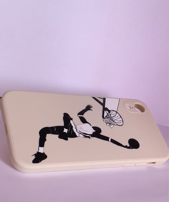 Vand huse de telefoane noi in stare buna