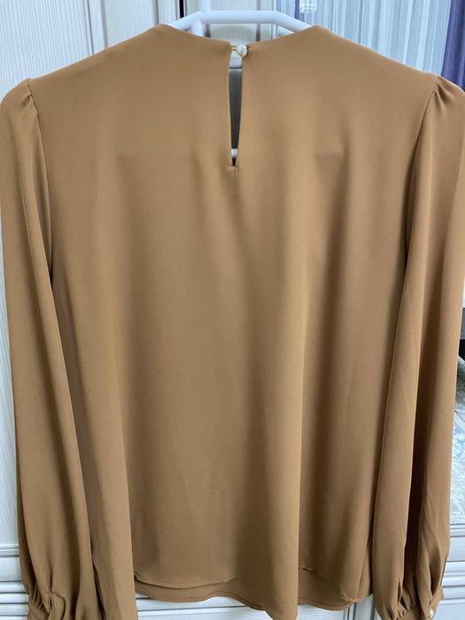 Продаю блузку.