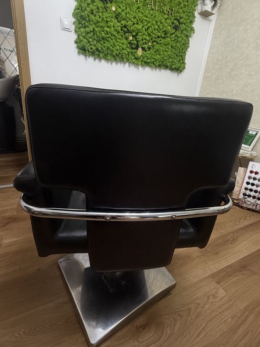 Scaun tip fotoliu coafor