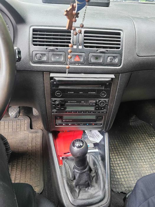 VOLKSWAGEN Bora 2000 — imagine 5
