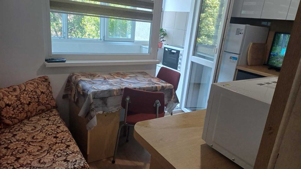 Дава се под наем Двустаен апартамент в Варна, Левски - 59 кв.м за 450 € - Снимка #2