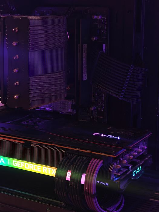 Геймърски с RTX 3080 / Ryzen 5600X / 32GB RAM