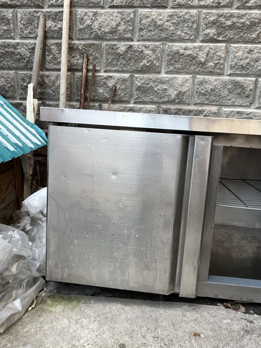 Холодильник стол тумба 1.8.90*90 б/у