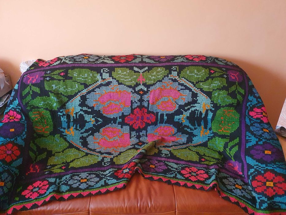 Macat lâna țesut la razboi