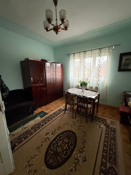 Vând Casa in Moresti