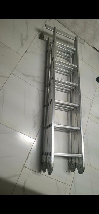 Продам стремянку(трансформер)
