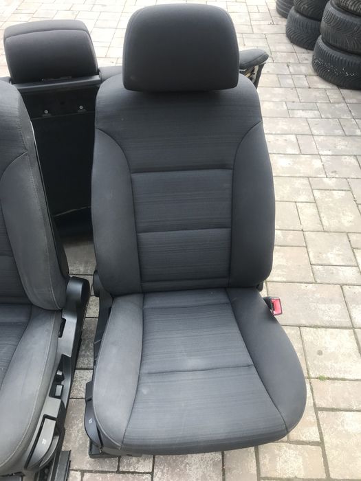 Interior textil impecabil BMW E 60 LCI Limuzina cu incalzire