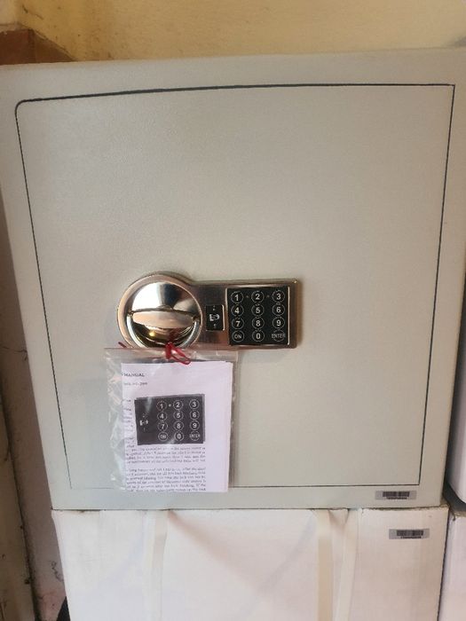 Сейф-каса АSK -46.EL  Чисто нова!!!